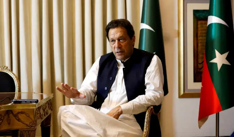 Pakistanda-Aleema-Khan-protestolar-oncesi-gozaltinda-featured