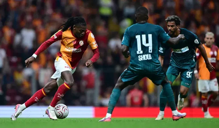 Rafael-Leao-Galatasaray-kararini-neden-erteledi-featured