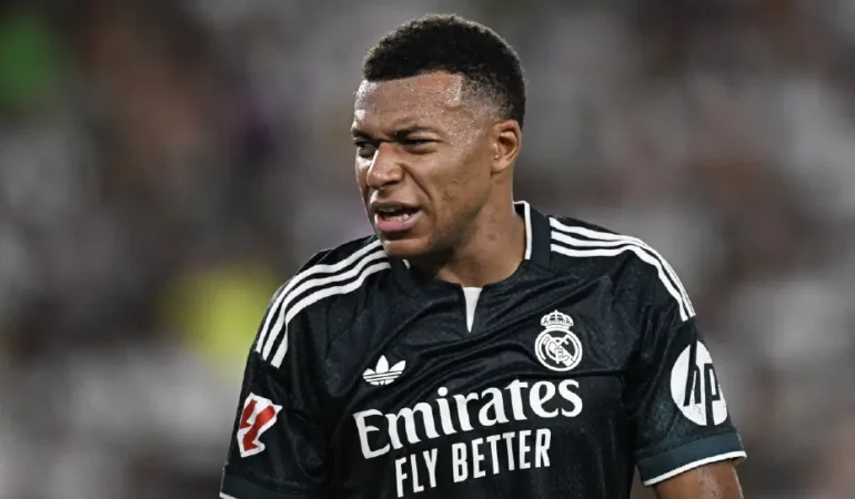 Real-Madrid-yildizlarinin-tisort-tavri-Ispanyayi-boldu-featured