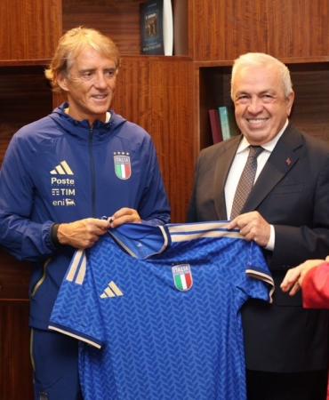 Sadi-Ozdemir-Turkiye-ve-Italya-Milli-Takimlarini-Karsiladi-featured