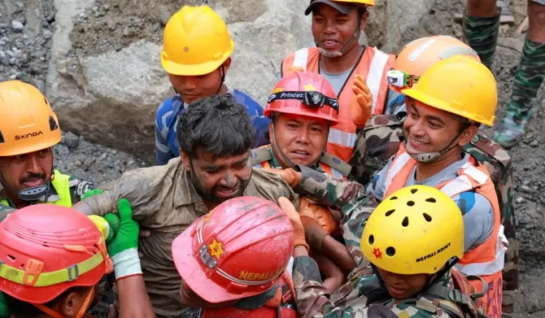 Sanjay-Sah-Nepal8217de-9-gun-tunelde-hayatta-kaldi-featured