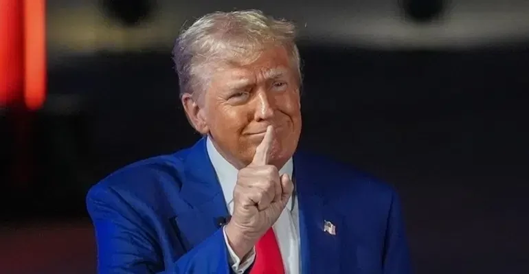 Trump-CNN-MSNOW-ve-Politicoyu-Beyaz-Saraydan-men-etti-featured