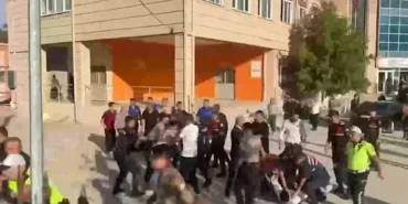 Turgutluda-lise-onunde-av-tufekli-saldiri-featured