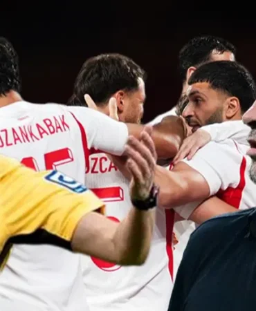 UEFA-Okan-Burukun-tepki-gosterdigi-hakemi-atadi-featured