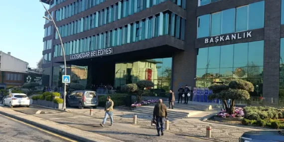 Üsküdar Belediyesi operasyonunda Amine Cansu Çelik sevk edildi