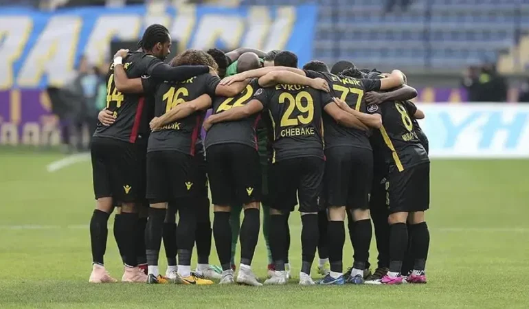Yeni-Malatyaspor-19-yil-sonra-amator-lige-dustu-featured