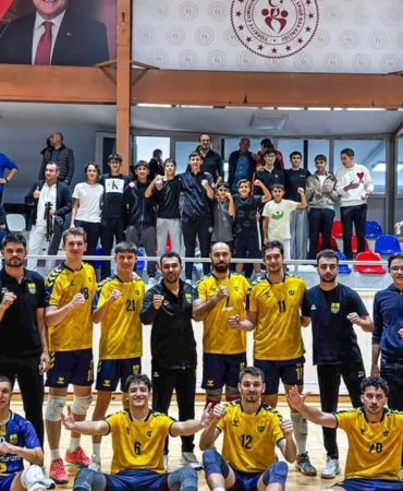 Yenisehir-Belediyespor-Guner-Karakayayi-3-0-yendi-featured