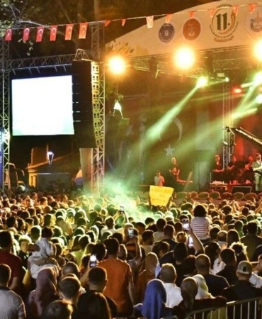 Yenisehir8217de-Altin-Biber-Festivali8217nde-Kurtoglu-konseri-featured