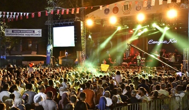 Yenisehir8217de-Altin-Biber-Festivali8217nde-Kurtoglu-konseri-featured