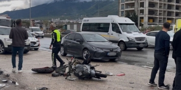 Yildirimda-ticari-arac-elektrikli-bisikletliye-carpti-featured