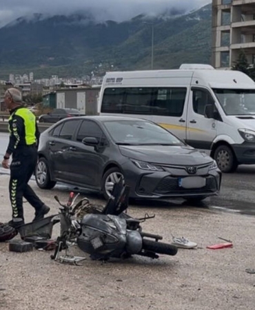 Yildirimda-ticari-arac-elektrikli-bisikletliye-carpti-featured
