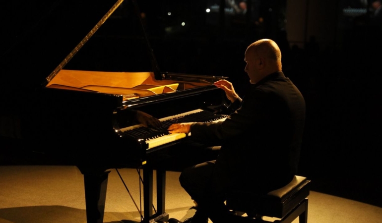 Antonio Di Cristofano Bursa’da piyano resitali sundu
