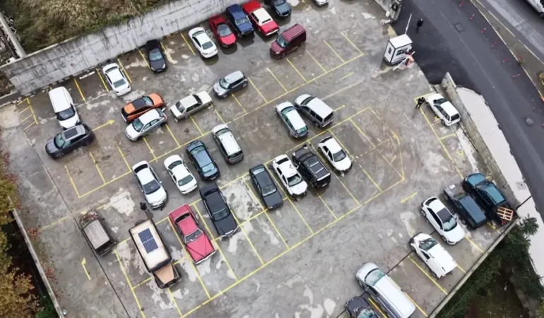 Ayazağa’da selin sürüklediği 40 araç otoparka taşındı