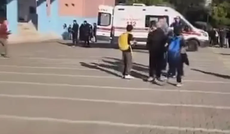 Başakşehir’de okul kavgasında 7 öğrenci yaralandı
