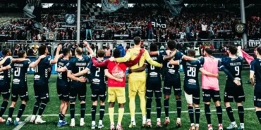 Bordeaux-borclariyla-birlikte-1-euroya-el-degistirdi-featured