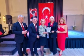 Bursa-UNESCO-Dernegi-Cumhuriyetin-103.-yilini-odullerle-kutladi-featured