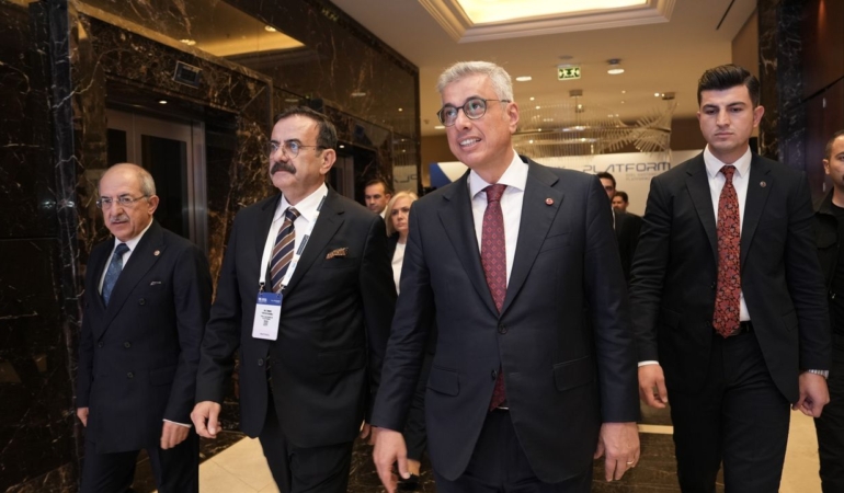 Bursa sağlık kuruluşları 13. Sağlık Zirvesi’nde buluştu