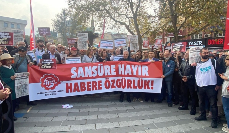 Bursa’da gazeteciler basın özgürlüğü için Fomara’da buluştu