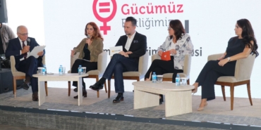 Bursada-kadinlarin-is-dunyasindaki-gelecegi-zirvede-konusuldu-featured