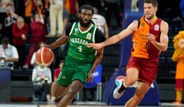 Bursaspor Basketbol, İstanbul’da Galatasaray’ı yendi
