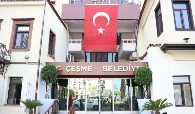 Çeşme Belediyesi soruşturmasında 12 kişi için gözaltı kararı