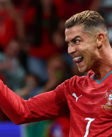 Cristiano-Ronaldo-Portekiz-kampindan-ayrildi-featured