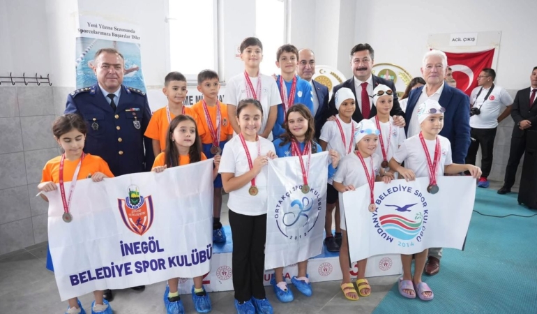 Cumhuriyet Kupası yüzme yarışları Yenişehir’de yapıldı