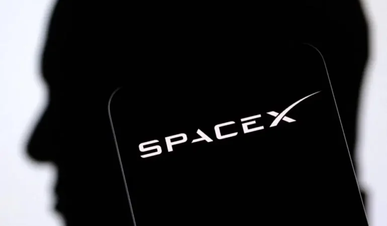 Elon Musk, Starlink için Hindistan’daki oligarkları suçladı