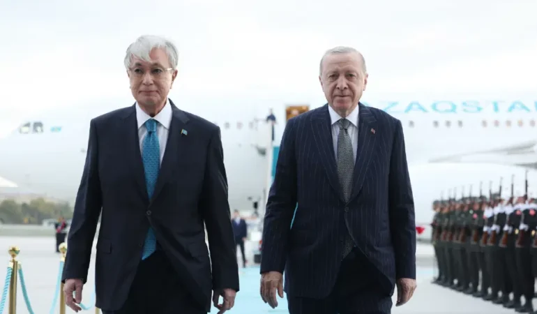 Erdoğan, Tokayev’i Ankara’da resmi törenle ağırladı