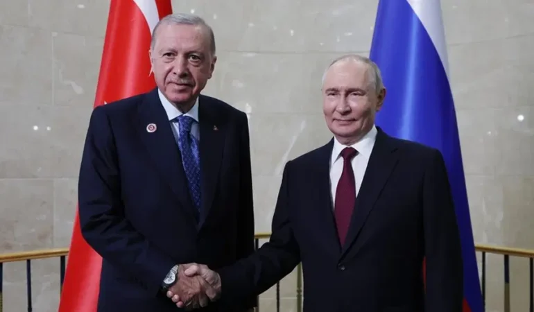 Erdoğan ve Putin telefonda bölgesel gündemi görüştü