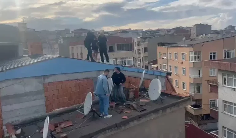 Esenler’de aranan şüpheli çatıdan kaçarken yakalandı