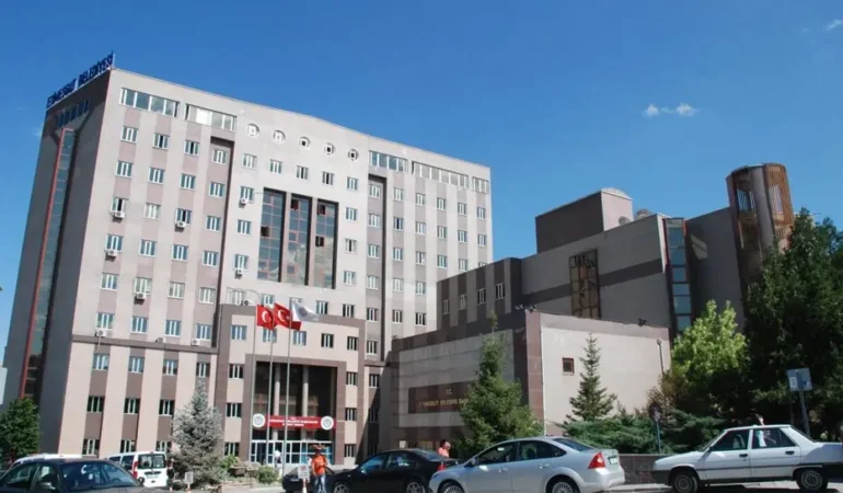 Etimesgut Belediyesi soruşturmasında 25 kişi gözaltında