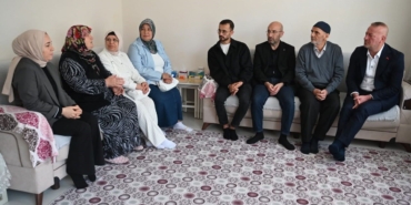 Fatih-Karabati-Dunya-Yaslilar-Gununde-Zekeriya-Yilmazi-ziyaret-etti-featured