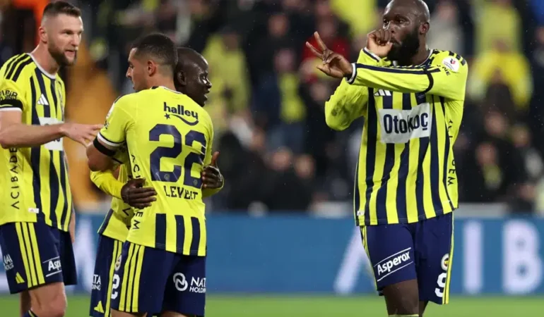 Fenerbahçe, Alanyaspor’u 3-0 yenerek derbi öncesi rahatladı