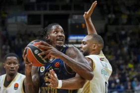 Fenerbahce-Tarfin-Istanbulda-3te-3-yapti-featured