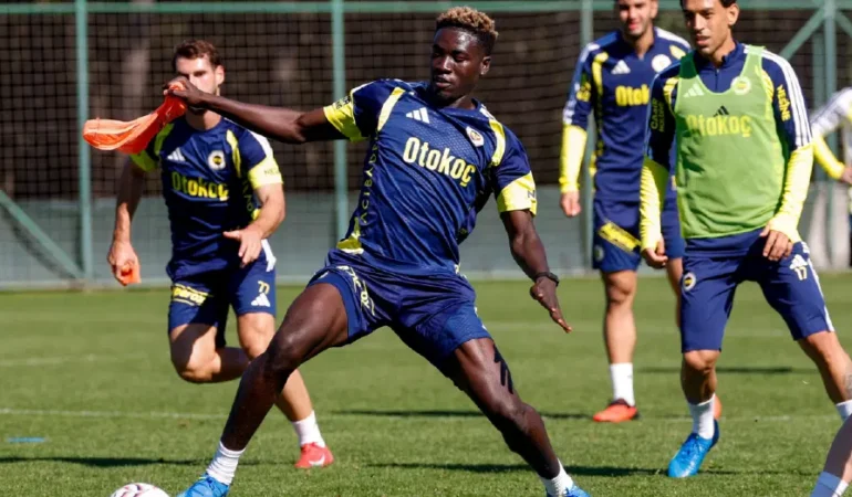 Fenerbahçe’de Mert Hakan Yandaş Rize kadrosunda