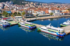 Firtina-Bursa-Istanbul-deniz-seferlerini-durdurdu-featured