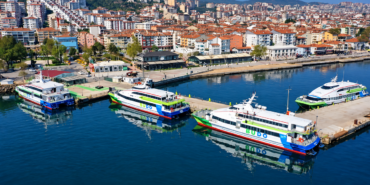 Firtina-Bursa-Istanbul-deniz-seferlerini-durdurdu-featured