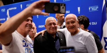 Gadi-Eisenkot-Netanyahuya-karsi-guvenlikci-rakip-olarak-one-cikti-featured