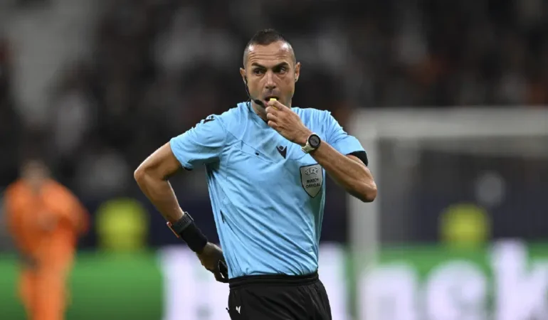 Galatasaray-Barcelona maçını Marco Guida yönetecek
