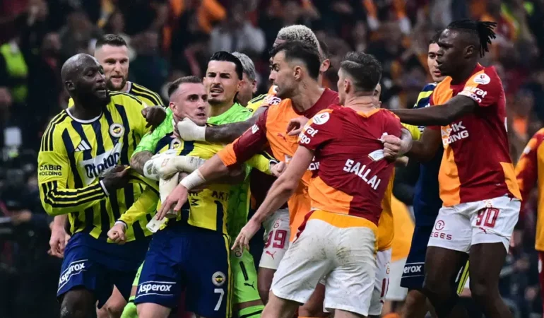 Galatasaray, derbi sonrası olaylar için Fenerbahçe’yi suçladı