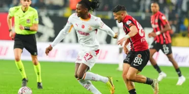 Galatasarayda-Rafael-Leaonun-durumu-kontroller-sonrasi-netlesecek-featured