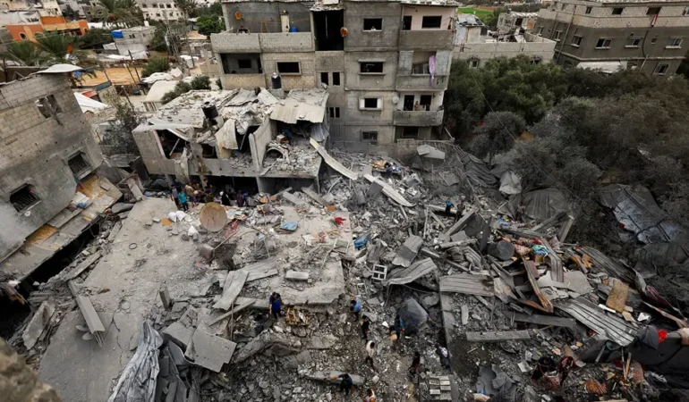 Gazze’de can kaybı 74 bin 377’ye çıktı