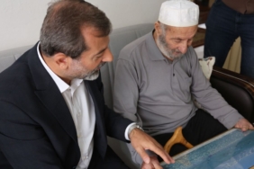 Gursu-Belediyesi-yasli-vatandaslari-evlerinde-ziyaret-etti-featured