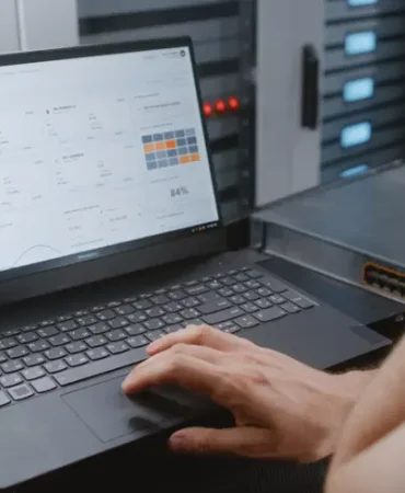 Hollanda-kamu-kurumlarinda-Linux-donemini-baslatiyor-featured