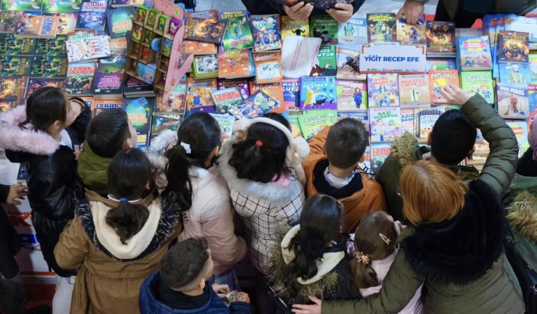 İnegöl Kitap Günleri’nde 145 yazar ve 1 milyon kitap