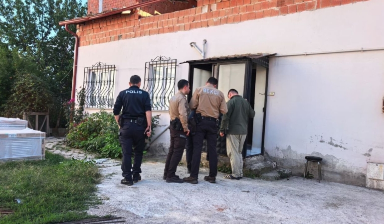 İnegöl’de 63 yaşındaki Sabahattin Ayıntap evinde öldü