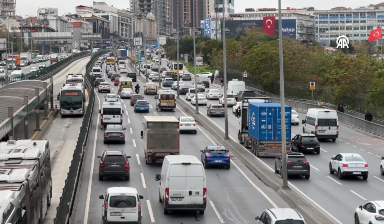 İstanbul’da bayram arifesinde trafik yüzde 80’e çıktı