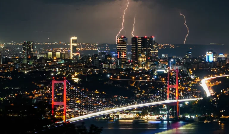 İstanbul’da pastırma sıcakları bitiyor: 3 gün yağış bekleniyor