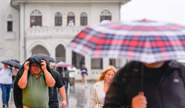 Istanbulda-saganak-ve-firtina-etkisini-artiracak-featured